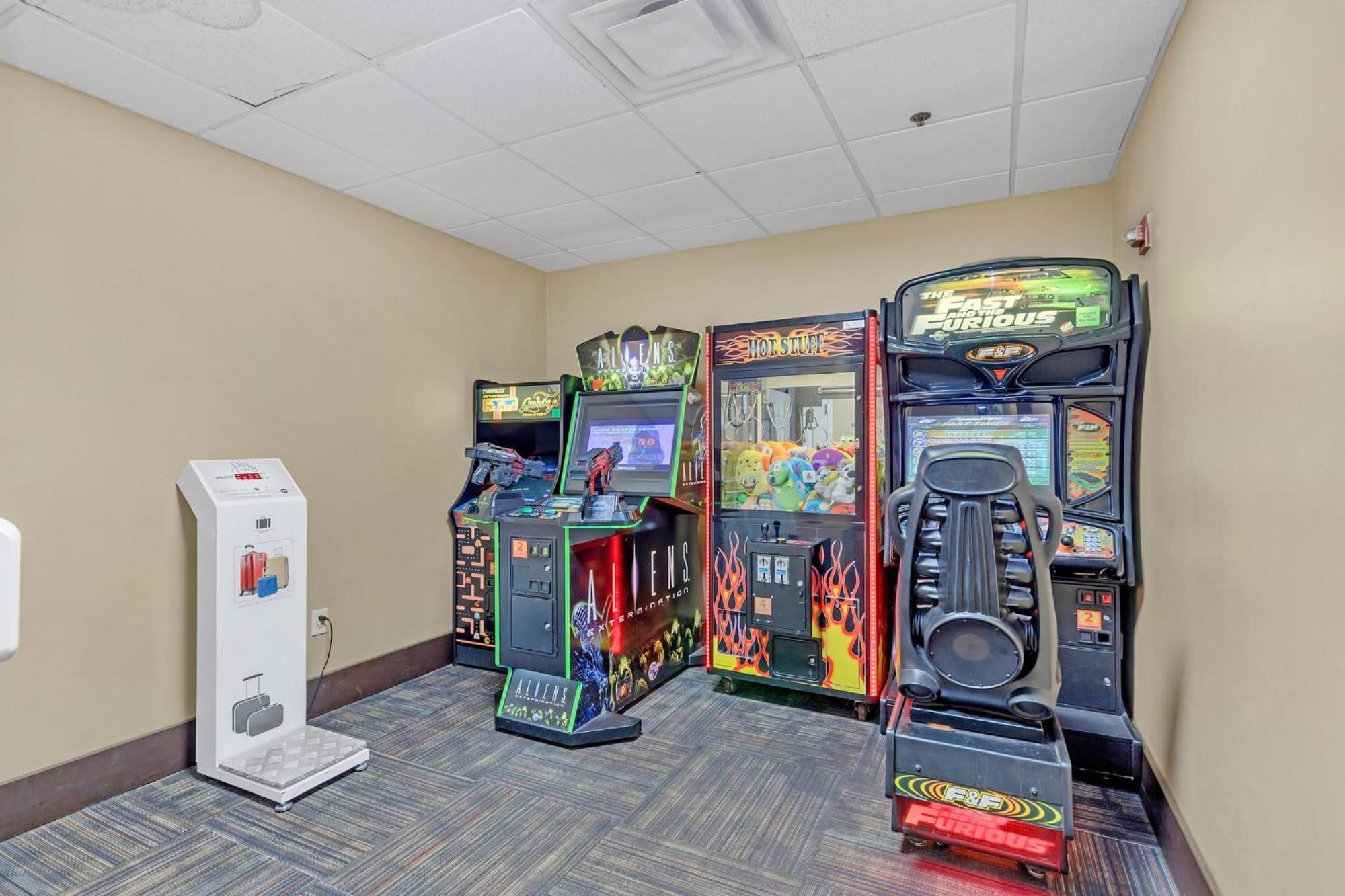 1Br 2 Queens Apt-Hotel With Pool, Hot Tub & Arcade, Near Disney & Universal! 奥兰多 外观 照片